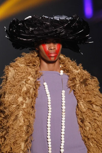 Look 15